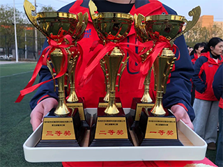 A Celebration of Team Spirit: Zhengzhou New Century Concludes Its Fifth Shuttlecock Tournament